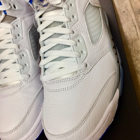 Jordan 5 Retro White Stealth (2021) M9, W10.5 - Picture 13 of 15